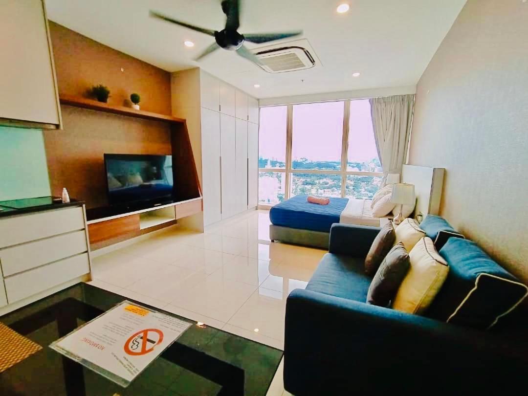 Chrisenbel Suites - Pinnacle Pj 페탈링자야 객실 사진